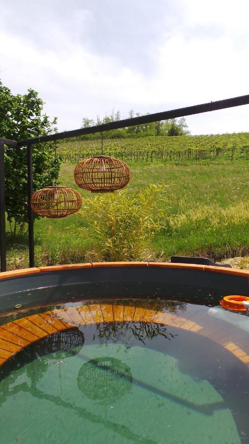 Sotto La Vigna Charm Stay Adults Only Vacation Suite Appartment Montegrosso dʼAsti Zewnętrze zdjęcie