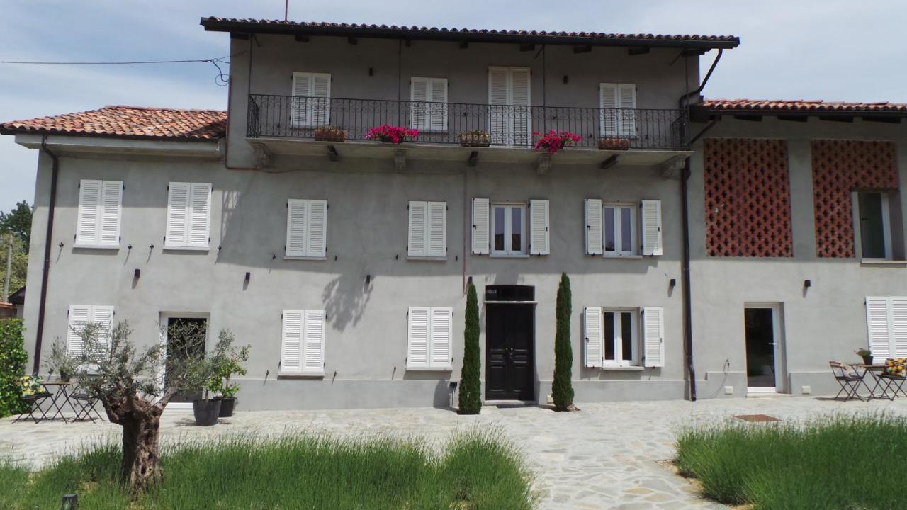 Sotto La Vigna Charm Stay Adults Only Vacation Suite Appartment Montegrosso dʼAsti Zewnętrze zdjęcie